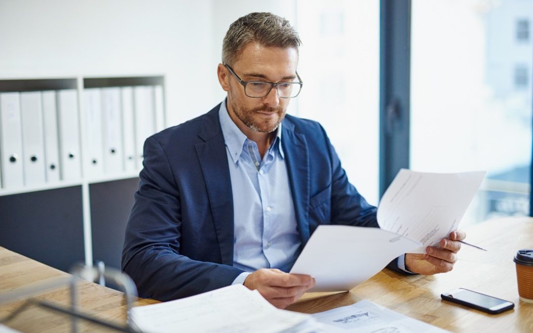 Redução do uso de papel nas empresas? Como evitar o desperdício